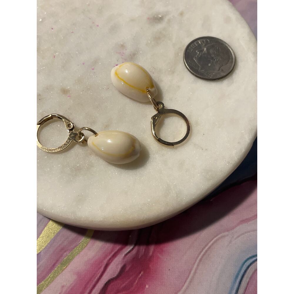 Shell Hoop Earrings - Picture 2 of 3